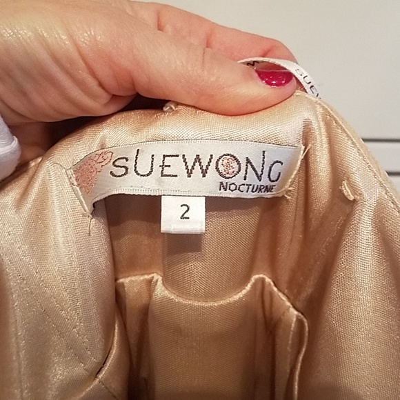 Dress - Picture 3 of 6